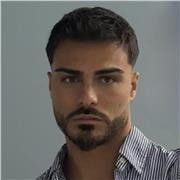 Insegnante di Informatica e Inglese con Laurea Magistrale, lezioni online personalizzate